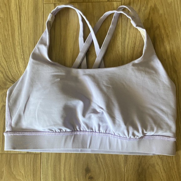 Lululemon Womens size 6 padded workout bra lilac color - Picture 2 of 3
